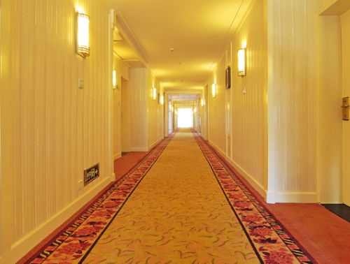 Thảm hành lang khách sạn họa tiết cổ điển độc đáo