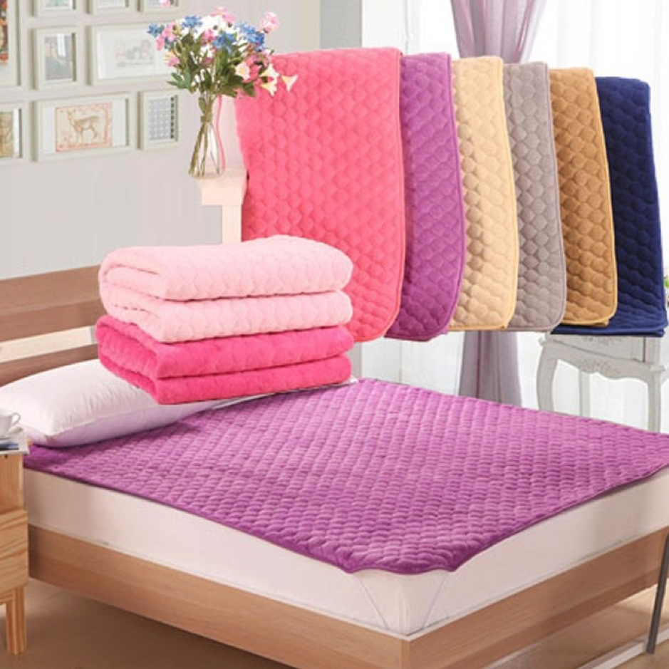  Thảm có kích thước vô cùng đa dạng, tương ứng với từng mẫu giường khác nhau